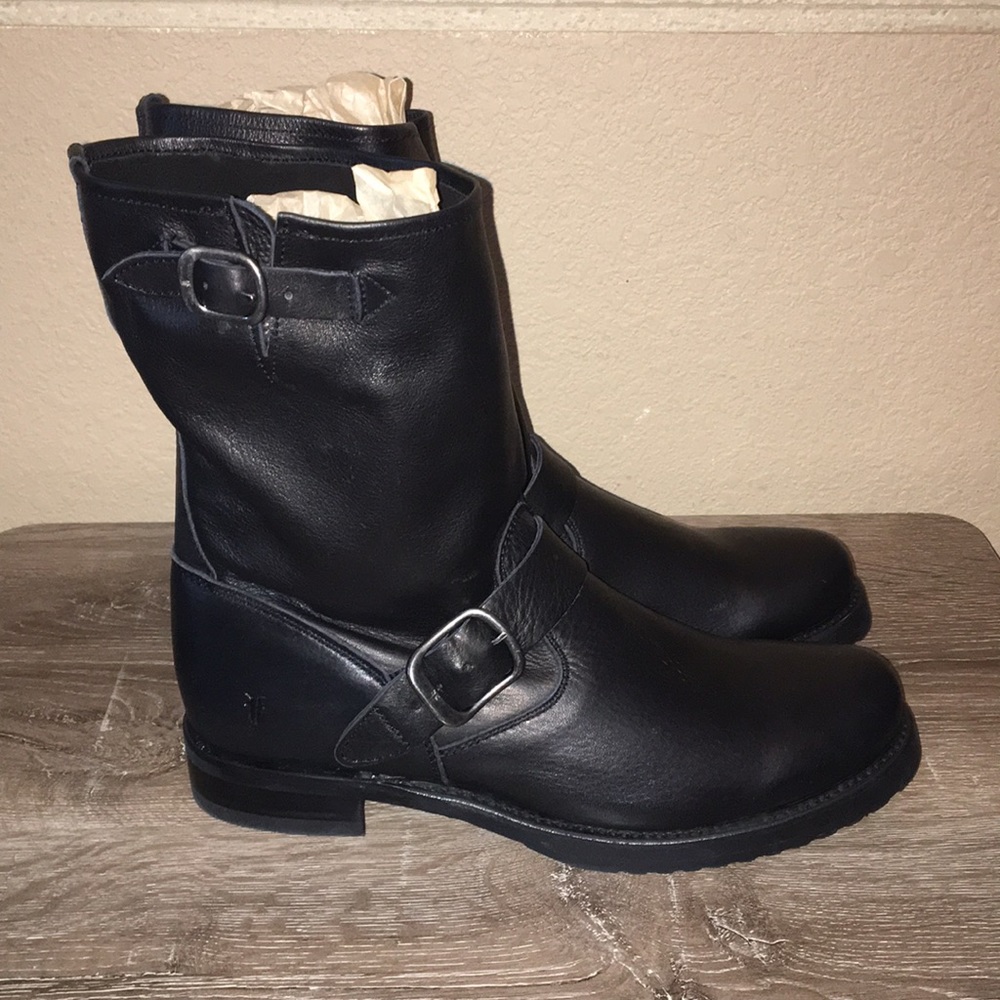 New Frye Veronica Short Boot Leather Buckle